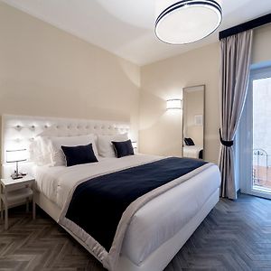Camera con letto king size